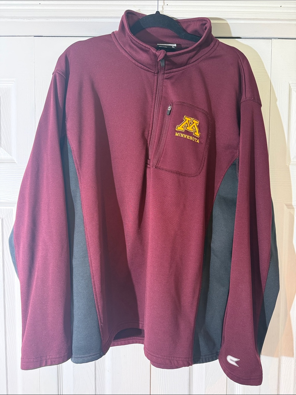 University of Minnesota Maroon and Black Pullover with Embroidered 'M' Logo